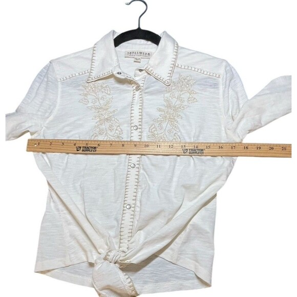 Idyllwind Women Embroidered Tie Front Knit Long Sleeve Western Pearl Snap Shirt - Picture 11 of 13